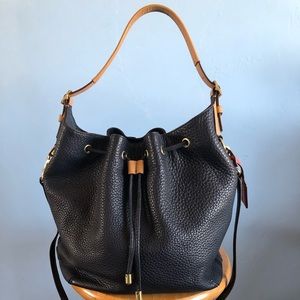 COPY - COACH Drawstring Bucket Bag in Pebbled Lea…